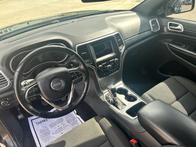 2020 Jeep Grand Cherokee Laredo E