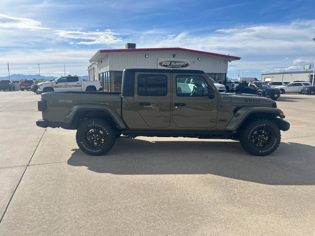 2027 Jeep Gladiator Willys