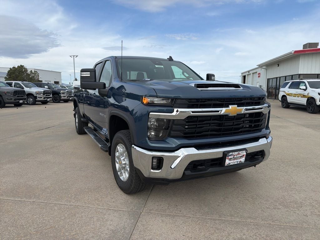 2026 Chevrolet Silverado 3500HD LT
