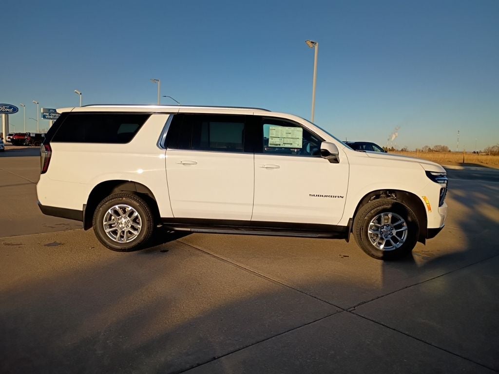 2026 Chevrolet Suburban LT
