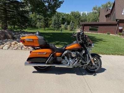 2014 Harley-Davidson Electra Glide Ultra Limited FLHTK