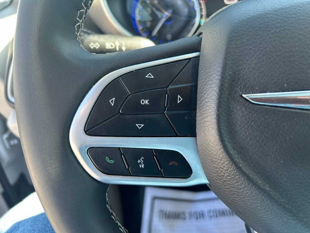 2022 Chrysler Pacifica Touring L