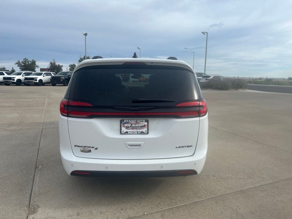 2025 Chrysler Pacifica Limited