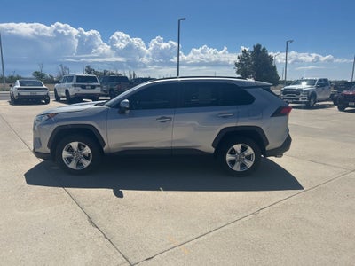 2020 Toyota RAV4 XLE